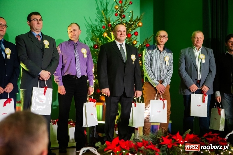 Zdjęcie w galerii na portalu naszraciborz.pl: Przedświąteczne spotkanie w Rafako. Uhonorowano emerytów i jubilatów spółki wiadomości z regionu