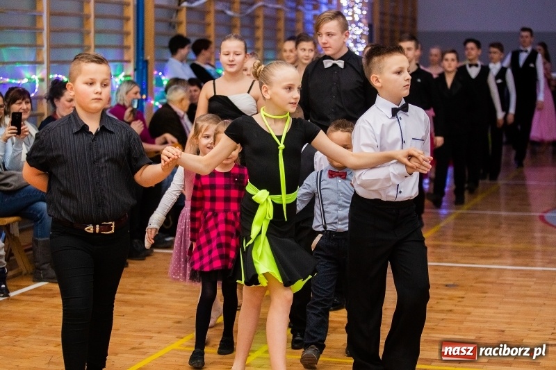 Zdjęcie w galerii na portalu naszraciborz.pl: Pokazy taneczne wychowanków MDK w MOS-ie wiadomości z regionu