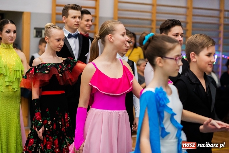 Zdjęcie w galerii na portalu naszraciborz.pl: Pokazy taneczne wychowanków MDK w MOS-ie wiadomości z regionu