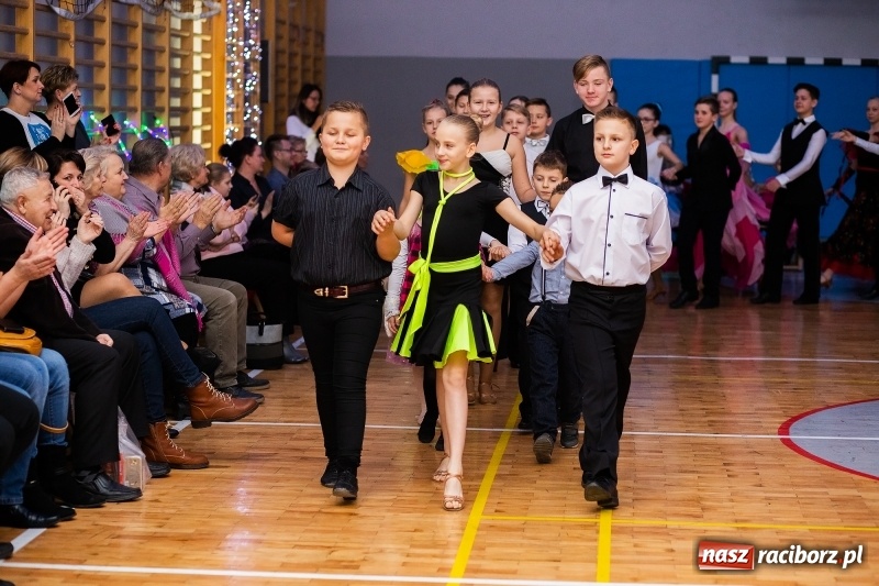 Zdjęcie w galerii na portalu naszraciborz.pl: Pokazy taneczne wychowanków MDK w MOS-ie wiadomości z regionu