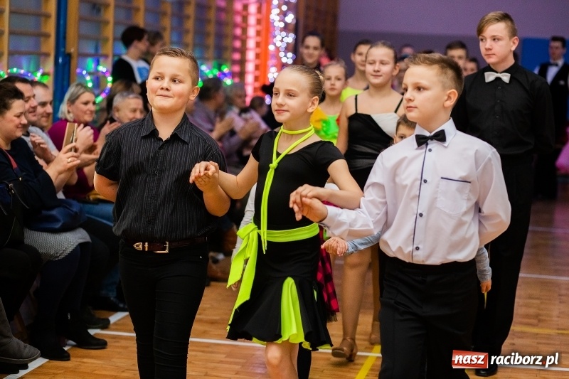 Zdjęcie w galerii na portalu naszraciborz.pl: Pokazy taneczne wychowanków MDK w MOS-ie wiadomości z regionu