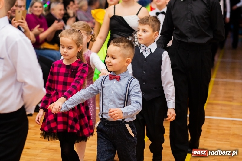 Zdjęcie w galerii na portalu naszraciborz.pl: Pokazy taneczne wychowanków MDK w MOS-ie wiadomości z regionu