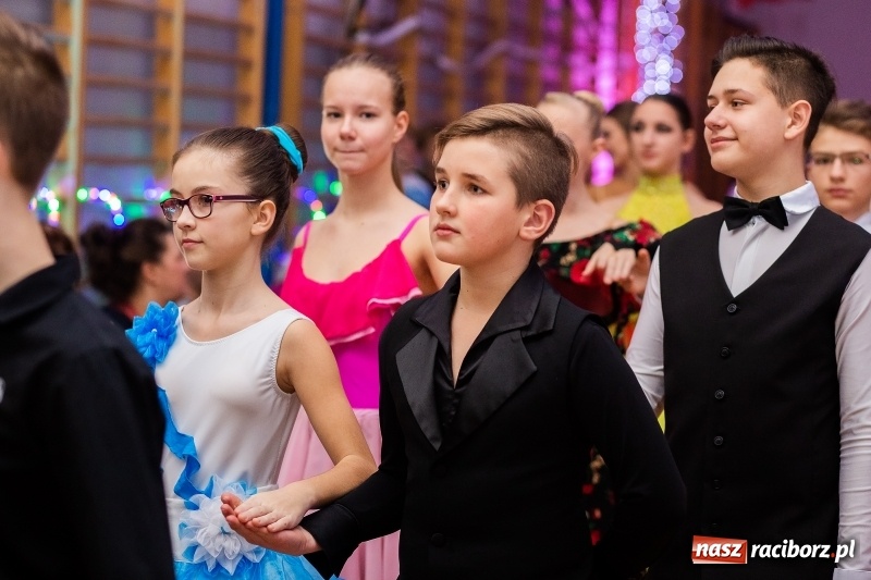 Zdjęcie w galerii na portalu naszraciborz.pl: Pokazy taneczne wychowanków MDK w MOS-ie wiadomości z regionu