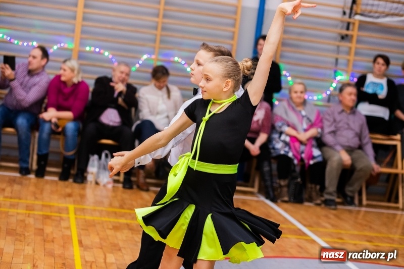 Zdjęcie w galerii na portalu naszraciborz.pl: Pokazy taneczne wychowanków MDK w MOS-ie wiadomości z regionu