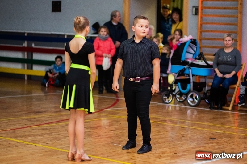 Zdjęcie w galerii na portalu naszraciborz.pl: Pokazy taneczne wychowanków MDK w MOS-ie wiadomości z regionu