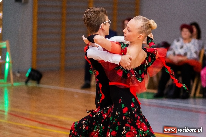 Zdjęcie w galerii na portalu naszraciborz.pl: Pokazy taneczne wychowanków MDK w MOS-ie wiadomości z regionu