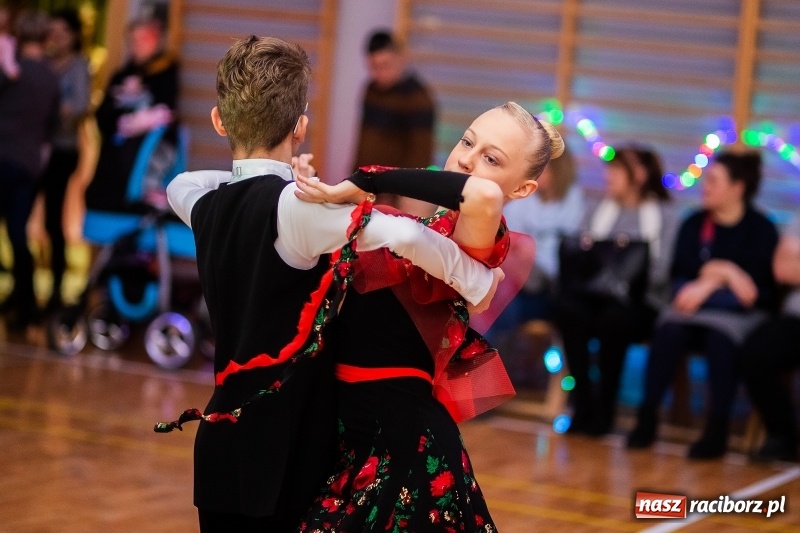 Zdjęcie w galerii na portalu naszraciborz.pl: Pokazy taneczne wychowanków MDK w MOS-ie wiadomości z regionu
