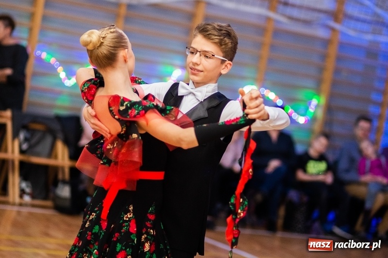 Zdjęcie w galerii na portalu naszraciborz.pl: Pokazy taneczne wychowanków MDK w MOS-ie wiadomości z regionu