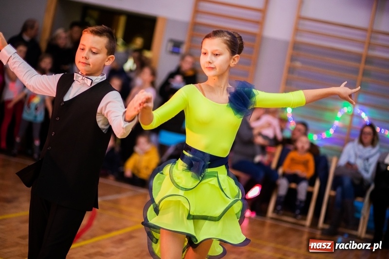 Zdjęcie w galerii na portalu naszraciborz.pl: Pokazy taneczne wychowanków MDK w MOS-ie wiadomości z regionu