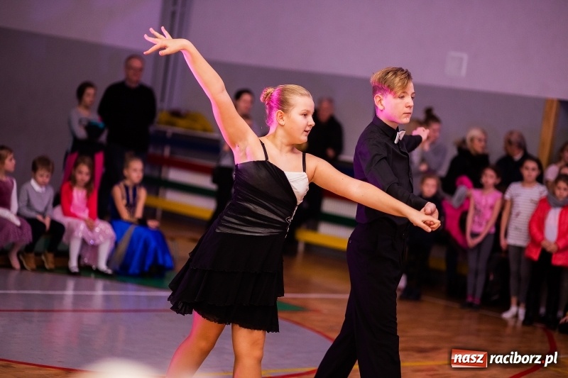 Zdjęcie w galerii na portalu naszraciborz.pl: Pokazy taneczne wychowanków MDK w MOS-ie wiadomości z regionu