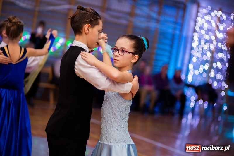 Zdjęcie w galerii na portalu naszraciborz.pl: Pokazy taneczne wychowanków MDK w MOS-ie wiadomości z regionu