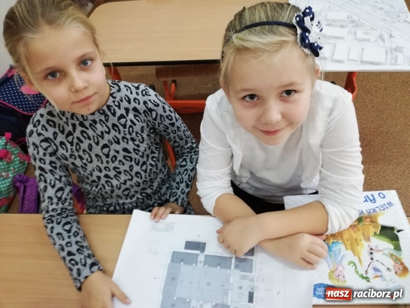 Zdjęcie w galerii na portalu naszraciborz.pl: Uczniowie SP 4 brali udział w ogólnopolskim programie Archi-Przygody wiadomości z regionu