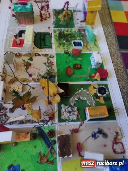 Zdjęcie w galerii na portalu naszraciborz.pl: Uczniowie SP 4 brali udział w ogólnopolskim programie Archi-Przygody wiadomości z regionu