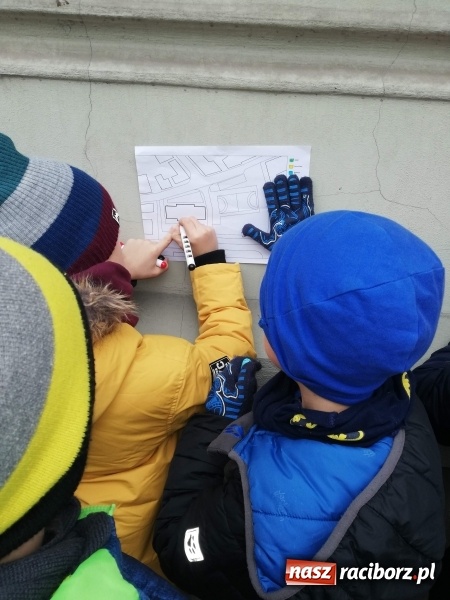 Zdjęcie w galerii na portalu naszraciborz.pl: Uczniowie SP 4 brali udział w ogólnopolskim programie Archi-Przygody wiadomości z regionu