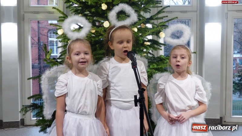 Zdjęcie w galerii na portalu naszraciborz.pl: Międzyprzedszkolny Przegląd Kolęd w raciborskiej bibliotece już po raz siedemnasty! wiadomości z regionu
