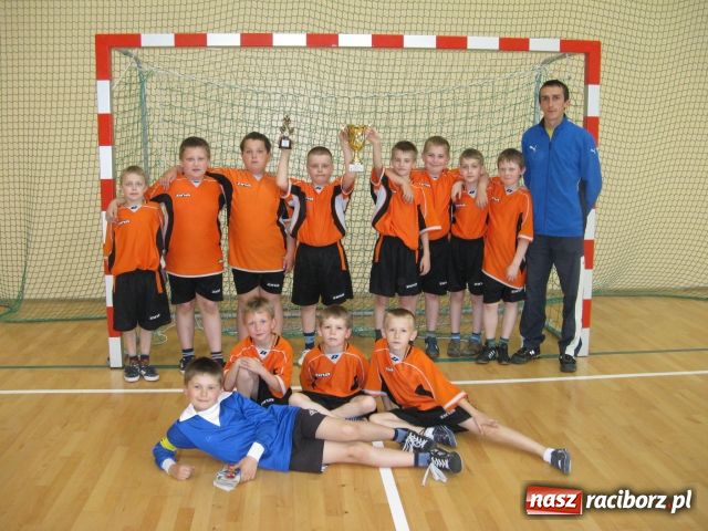 Zdjęcie w galerii na portalu naszraciborz.pl: Z podwórka prosto na stadion wiadomości z regionu