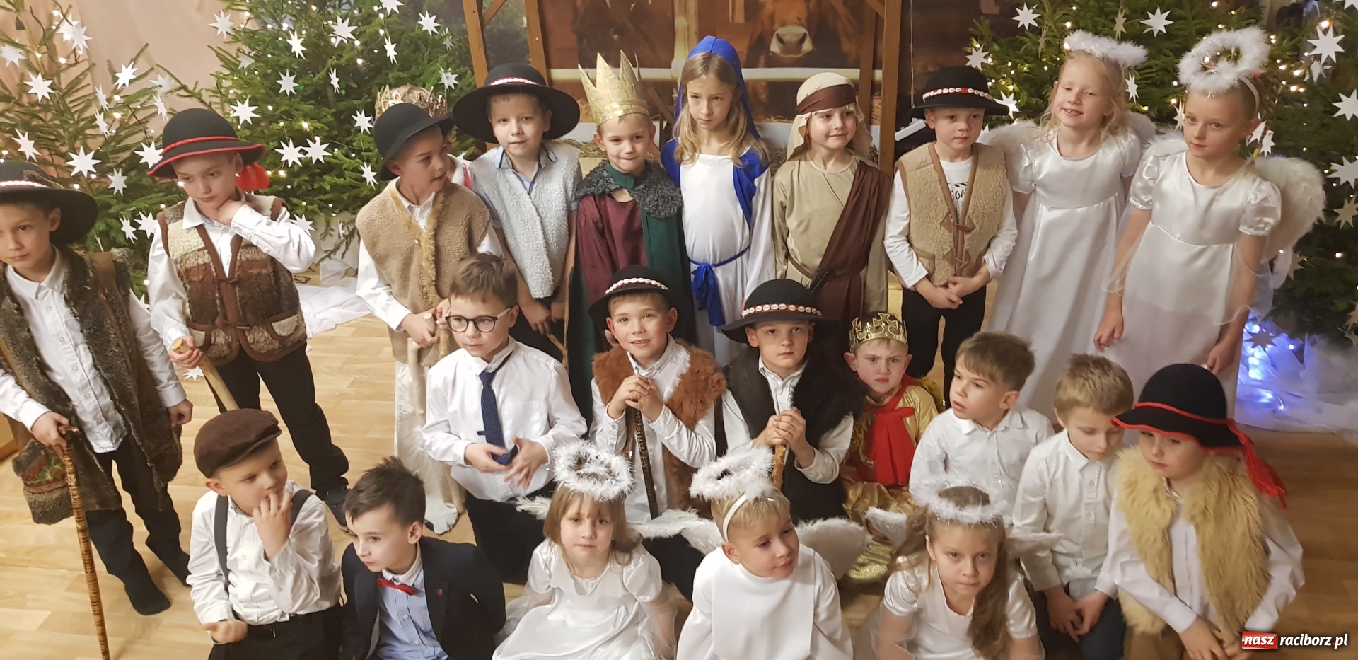 Zdjęcie w galerii na portalu naszraciborz.pl: Dzieci z rudzkiego przedszkola przedstawiły jasełka wiadomości z regionu