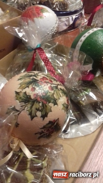 Zdjęcie w galerii na portalu naszraciborz.pl: Wychowankowie Ośrodka dla Niesłyszących obdarowali chorych w hospicjum św. Józefa wiadomości z regionu