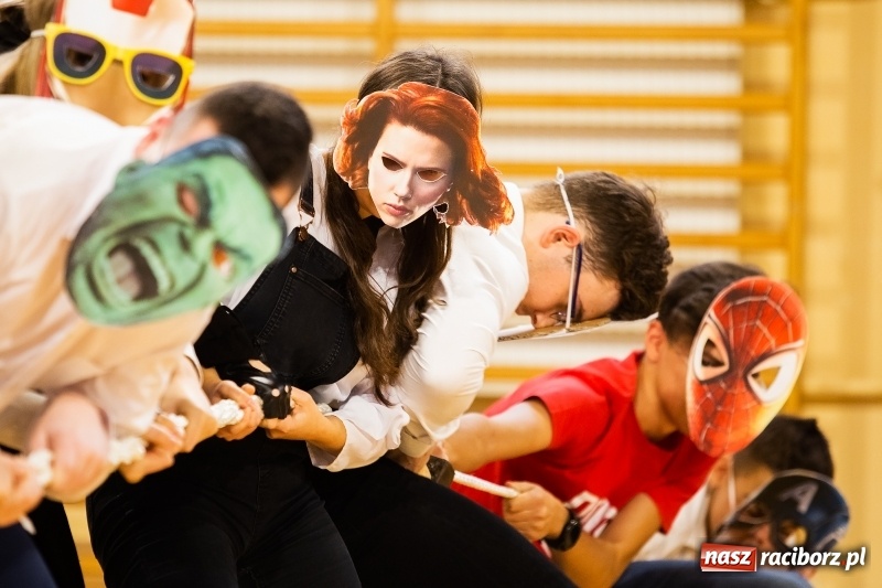 Zdjęcie w galerii na portalu naszraciborz.pl: II LO świętowało Dzień Patrona Szkoły wiadomości z regionu