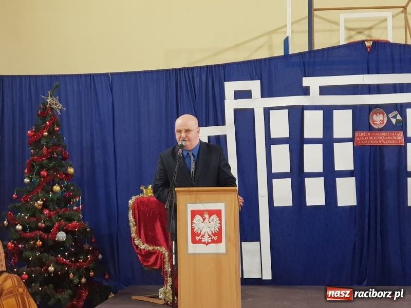 Zdjęcie w galerii na portalu naszraciborz.pl: II LO świętowało Dzień Patrona Szkoły wiadomości z regionu