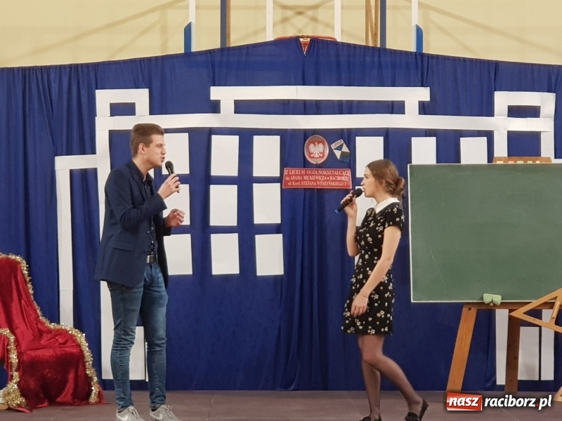 Zdjęcie w galerii na portalu naszraciborz.pl: II LO świętowało Dzień Patrona Szkoły wiadomości z regionu