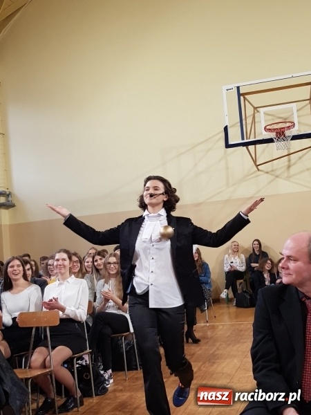 Zdjęcie w galerii na portalu naszraciborz.pl: II LO świętowało Dzień Patrona Szkoły wiadomości z regionu