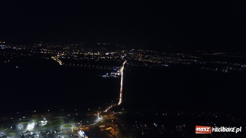 Zdjęcie w galerii na portalu naszraciborz.pl: Przedświąteczny Racibórz jak metropolia FOTO i WIDEO  wiadomości z regionu