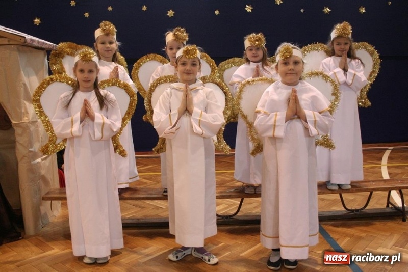 Zdjęcie w galerii na portalu naszraciborz.pl: Hej kolęda, kolęda, hej kolędy to czas…Jasełka w Tworkowie  wiadomości z regionu