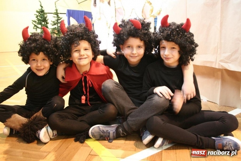 Zdjęcie w galerii na portalu naszraciborz.pl: Hej kolęda, kolęda, hej kolędy to czas…Jasełka w Tworkowie  wiadomości z regionu