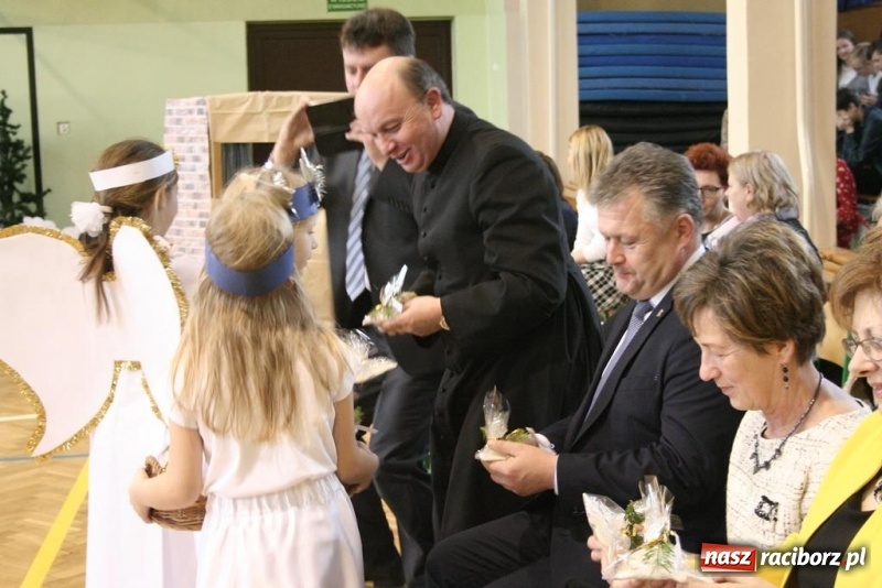 Zdjęcie w galerii na portalu naszraciborz.pl: Hej kolęda, kolęda, hej kolędy to czas…Jasełka w Tworkowie  wiadomości z regionu