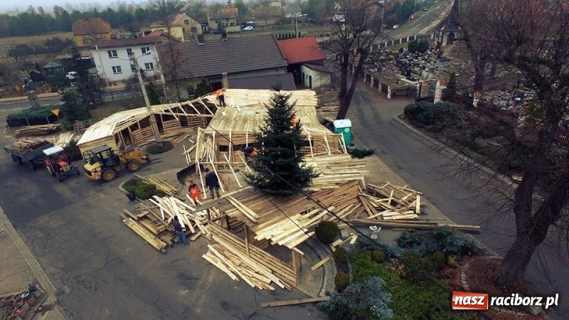 Zdjęcie w galerii na portalu naszraciborz.pl: W Dziergowicach powstaje ogromna żywa szopka  wiadomości z regionu