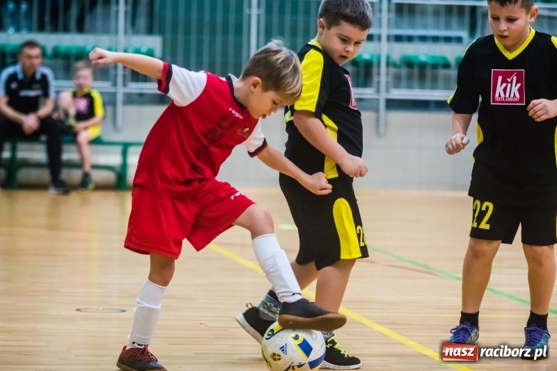 Zdjęcie w galerii na portalu naszraciborz.pl: Świąteczne granie w Arenie Rafako wiadomości z regionu
