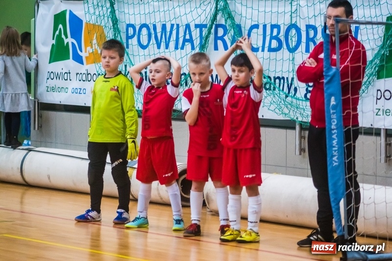 Zdjęcie w galerii na portalu naszraciborz.pl: Świąteczne granie w Arenie Rafako wiadomości z regionu