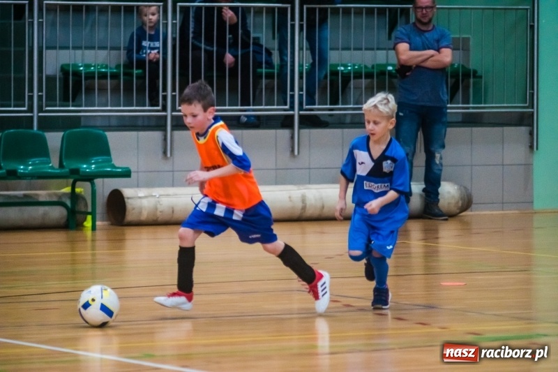 Zdjęcie w galerii na portalu naszraciborz.pl: Świąteczne granie w Arenie Rafako wiadomości z regionu