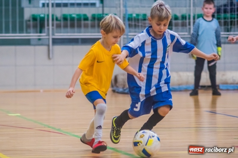 Zdjęcie w galerii na portalu naszraciborz.pl: Świąteczne granie w Arenie Rafako wiadomości z regionu