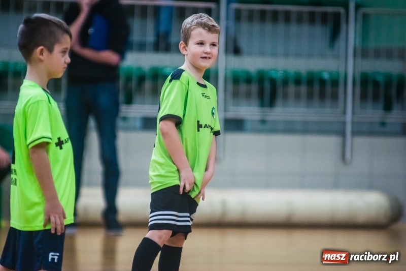 Zdjęcie w galerii na portalu naszraciborz.pl: Świąteczne granie w Arenie Rafako wiadomości z regionu