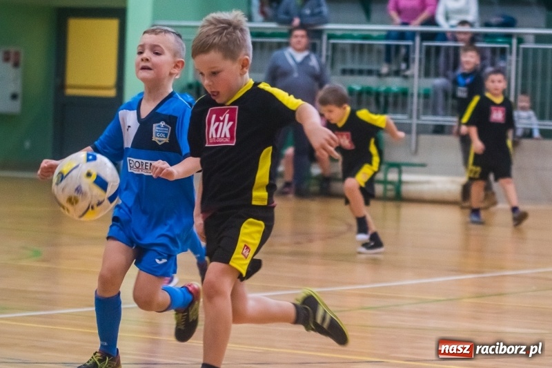 Zdjęcie w galerii na portalu naszraciborz.pl: Świąteczne granie w Arenie Rafako wiadomości z regionu