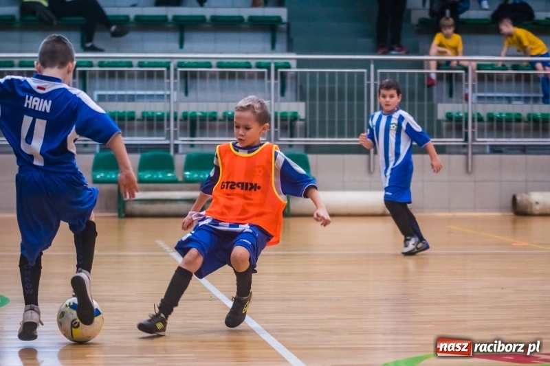 Zdjęcie w galerii na portalu naszraciborz.pl: Świąteczne granie w Arenie Rafako wiadomości z regionu