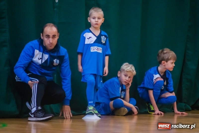 Zdjęcie w galerii na portalu naszraciborz.pl: Świąteczne granie w Arenie Rafako wiadomości z regionu
