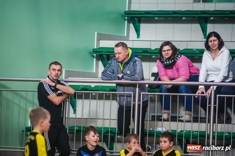 Zdjęcie w galerii na portalu naszraciborz.pl: Świąteczne granie w Arenie Rafako wiadomości z regionu