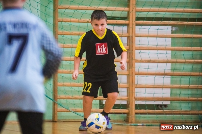 Zdjęcie w galerii na portalu naszraciborz.pl: Świąteczne granie w Arenie Rafako wiadomości z regionu