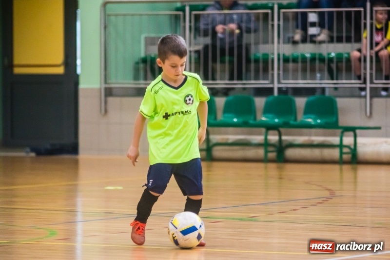Zdjęcie w galerii na portalu naszraciborz.pl: Świąteczne granie w Arenie Rafako wiadomości z regionu