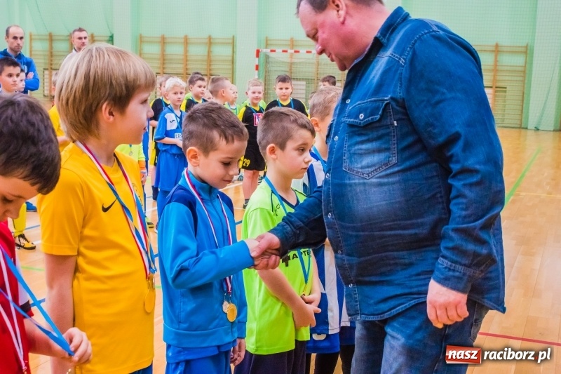 Zdjęcie w galerii na portalu naszraciborz.pl: Świąteczne granie w Arenie Rafako wiadomości z regionu