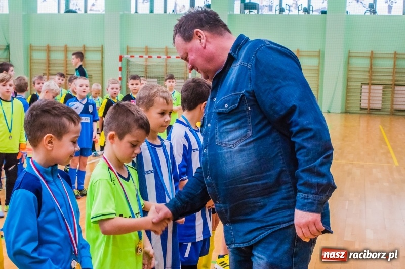 Zdjęcie w galerii na portalu naszraciborz.pl: Świąteczne granie w Arenie Rafako wiadomości z regionu