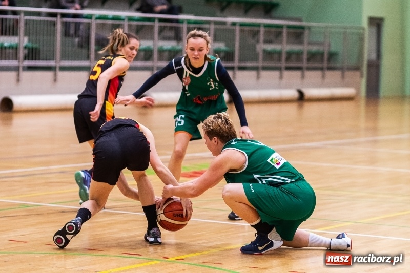 Zdjęcie w galerii na portalu naszraciborz.pl: Bez świątecznego cudu. Kolejna porażka RKK AZS Racibórz wiadomości z regionu