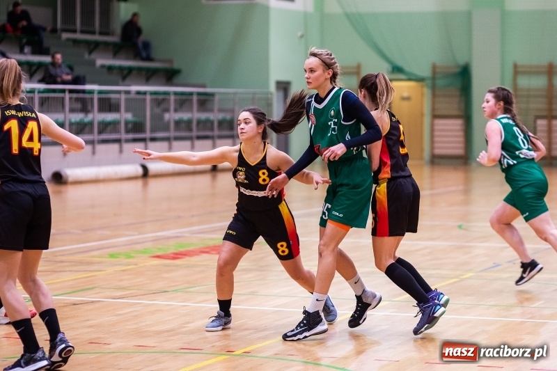Zdjęcie w galerii na portalu naszraciborz.pl: Bez świątecznego cudu. Kolejna porażka RKK AZS Racibórz wiadomości z regionu