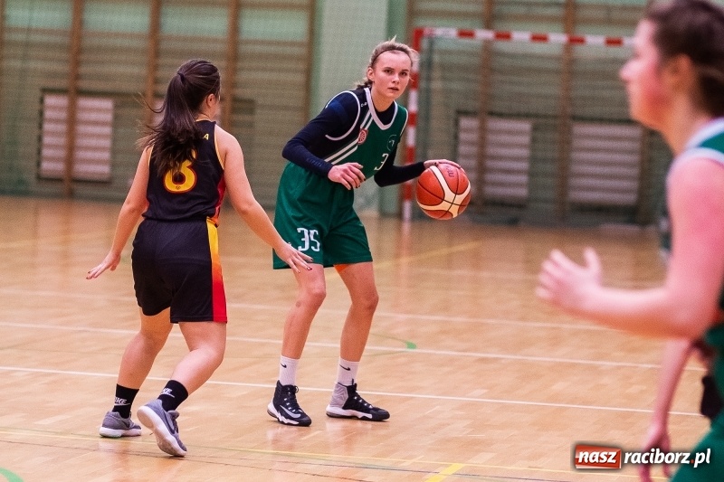 Zdjęcie w galerii na portalu naszraciborz.pl: Bez świątecznego cudu. Kolejna porażka RKK AZS Racibórz wiadomości z regionu