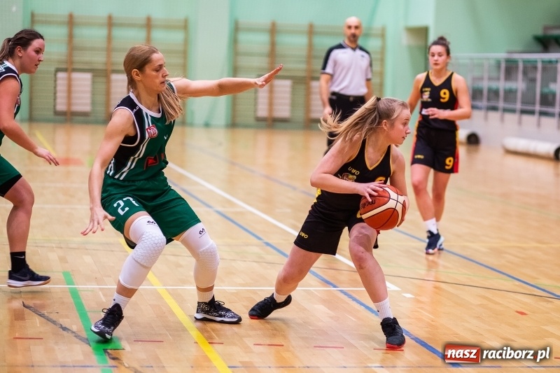 Zdjęcie w galerii na portalu naszraciborz.pl: Bez świątecznego cudu. Kolejna porażka RKK AZS Racibórz wiadomości z regionu