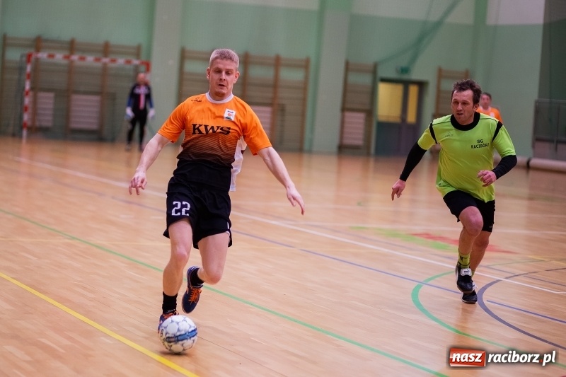 Zdjęcie w galerii na portalu naszraciborz.pl: Ciekawe starcia w raciborskiej HLPN wiadomości z regionu