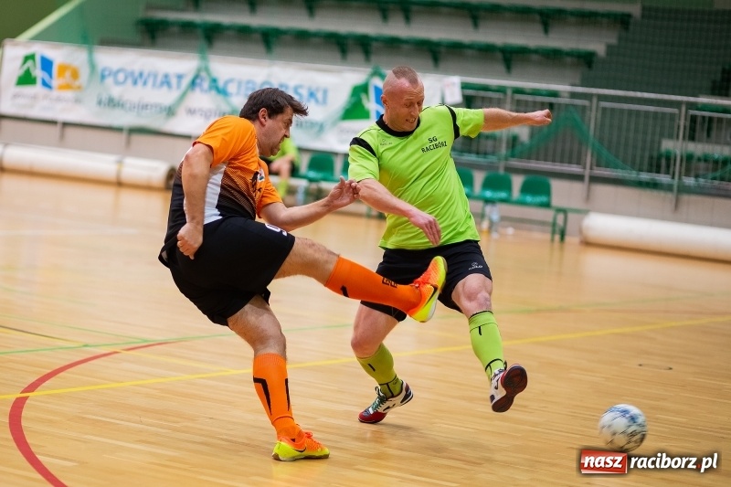 Zdjęcie w galerii na portalu naszraciborz.pl: Ciekawe starcia w raciborskiej HLPN wiadomości z regionu